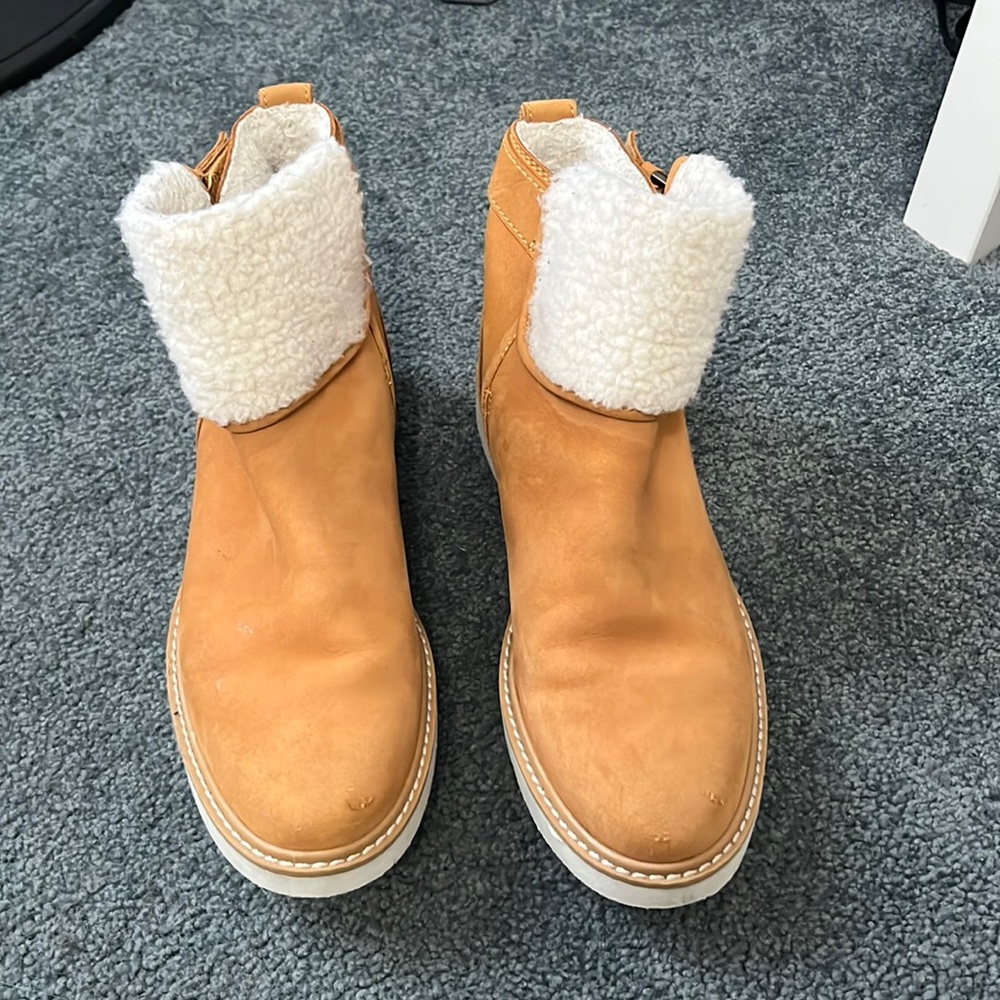 Timberland ankle boots size 8 1/2